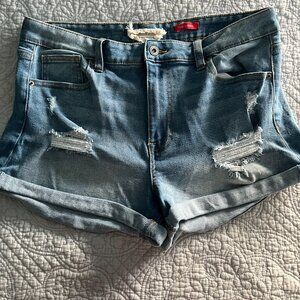 Altar'd State Size 13/31 "The Iconic" Medium Light Wash Denim Jean Shorts